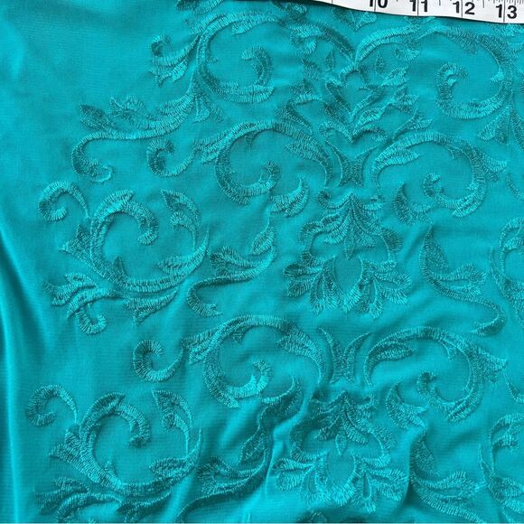 INC International Concepts Embroidered Overlay Teal Green Top Blouse SZ L - Picture 8 of 9